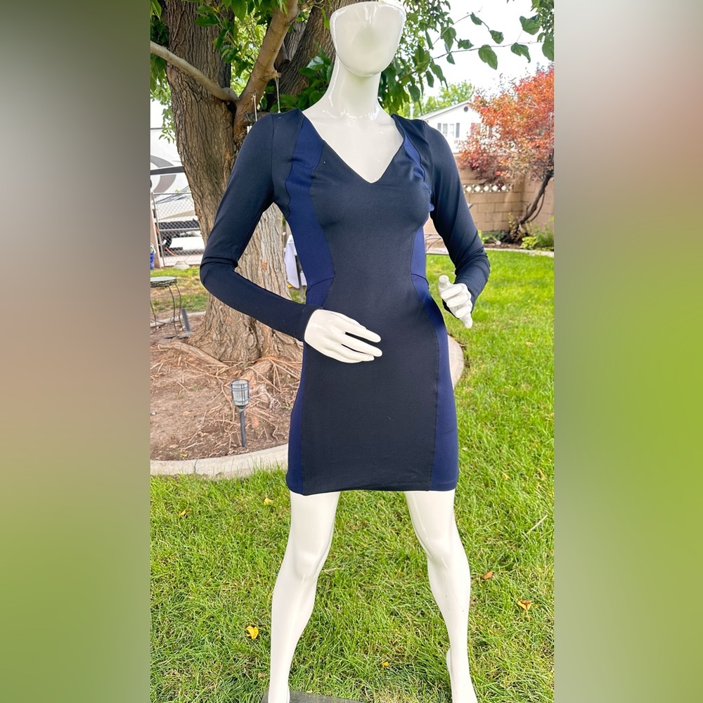 David Lerner Blue Long Sleeve V-Neck Dress